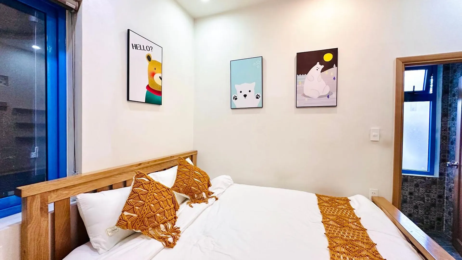 Hostel Lazy Bear Villa By The Little Hoi An Vietnam