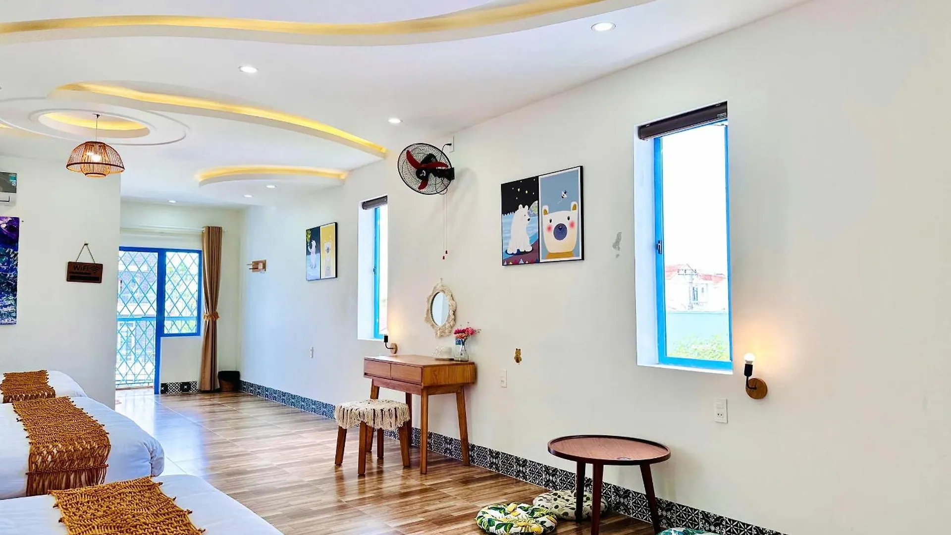 Lazy Bear Villa By The Little Hoi An Hostel