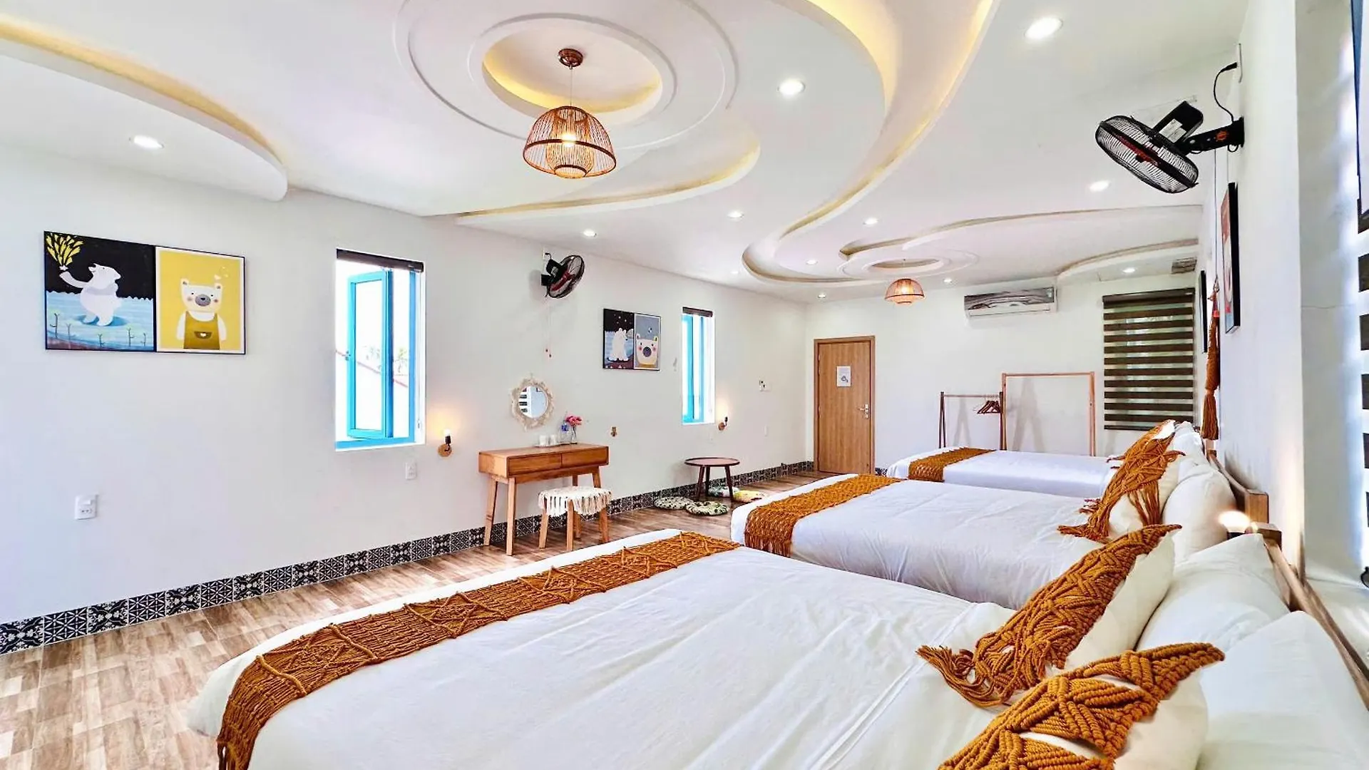 Hostel Lazy Bear Villa By The Little Hoi An