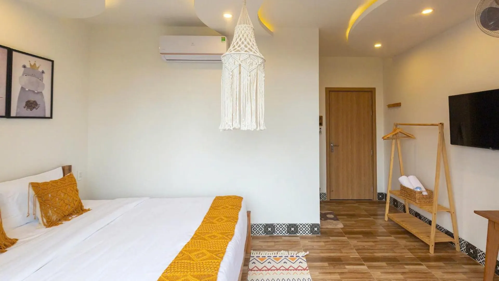 Lazy Bear Villa By The Little Hoi An