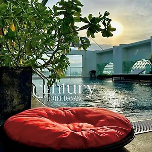 century-hotel-da-nang.dananghotels.net/