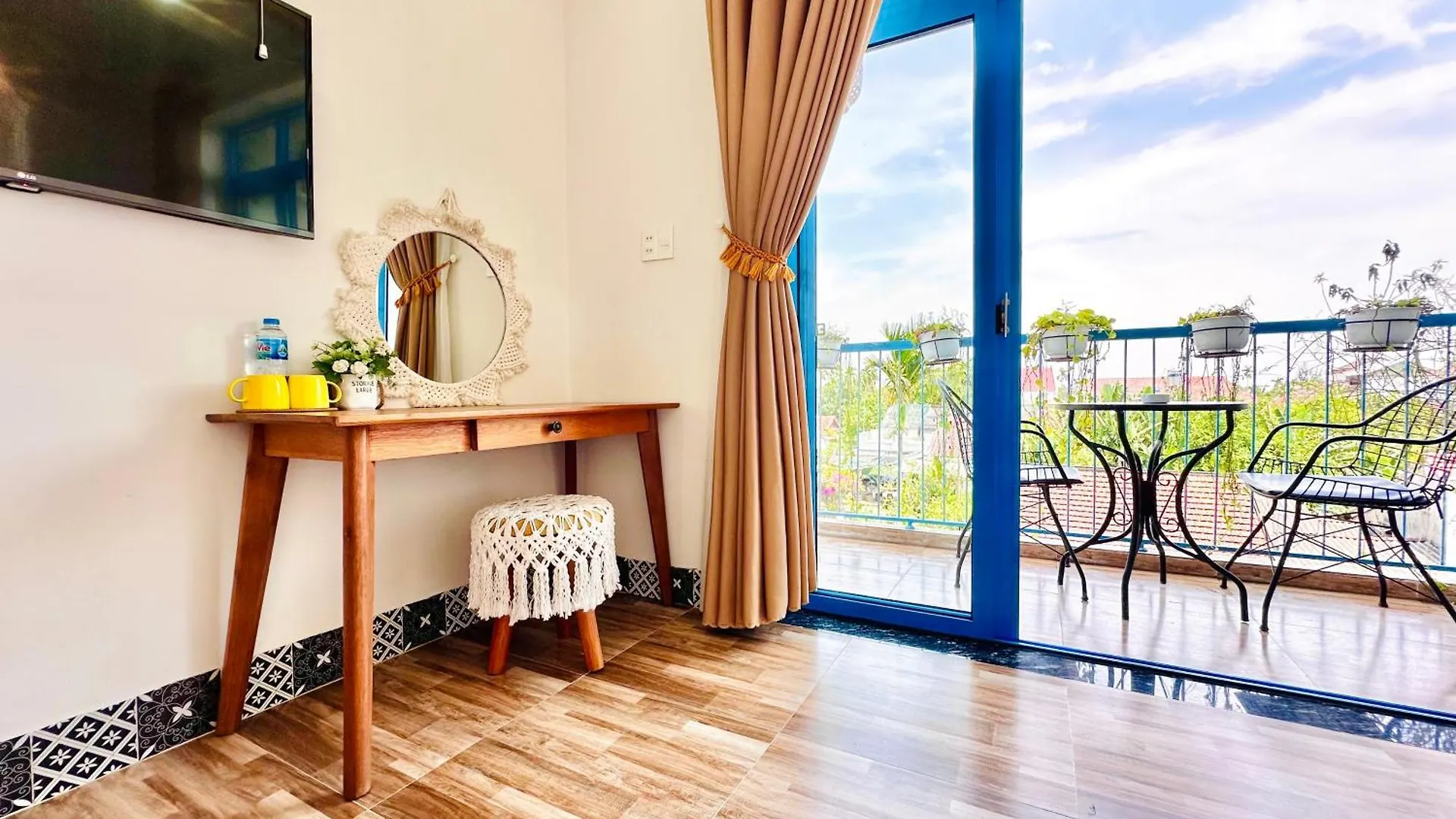 Lazy Bear Villa By The Little Hoi An