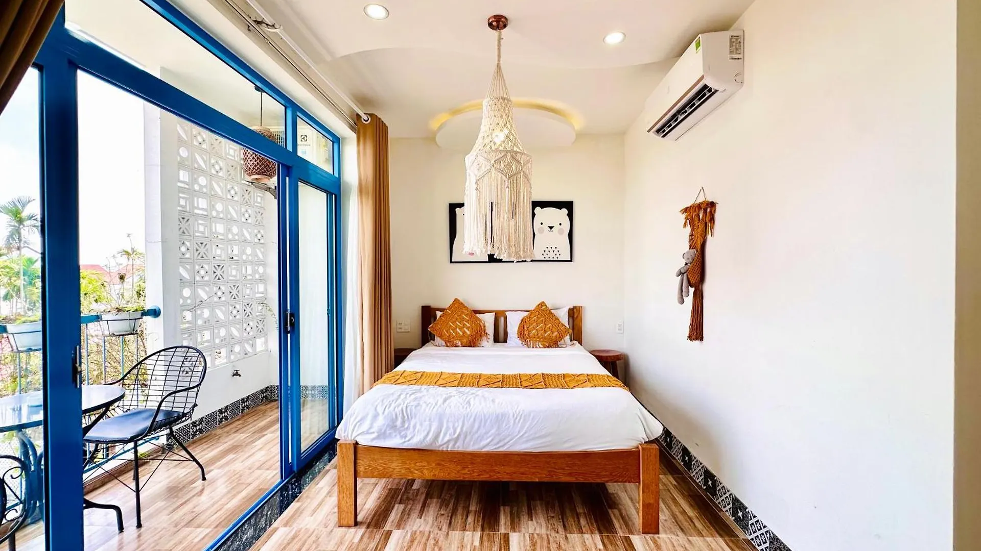 Lazy Bear Villa By The Little Hoi An Vietnam
