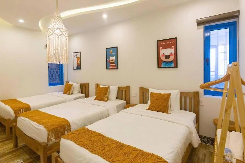 Lazy Bear Villa By The Little Hoi An Hostel