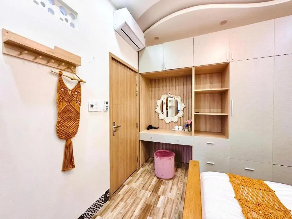 Hostel Lazy Bear Villa By The Little Hoi An