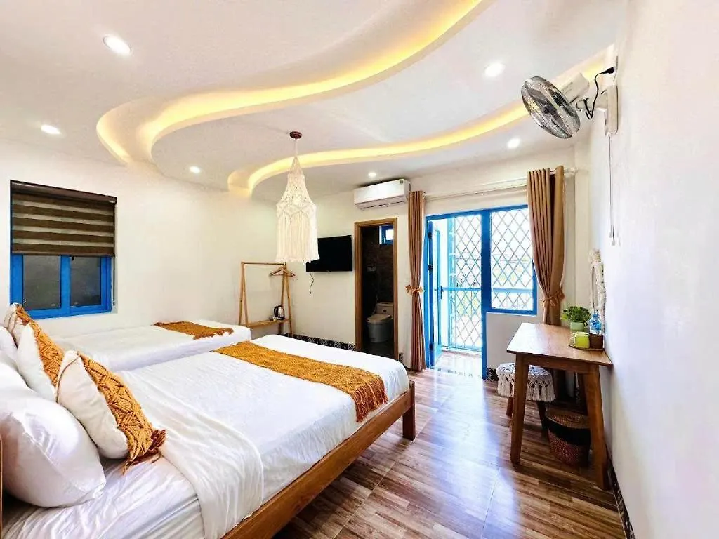Lazy Bear Villa By The Little Hoi An Hostel