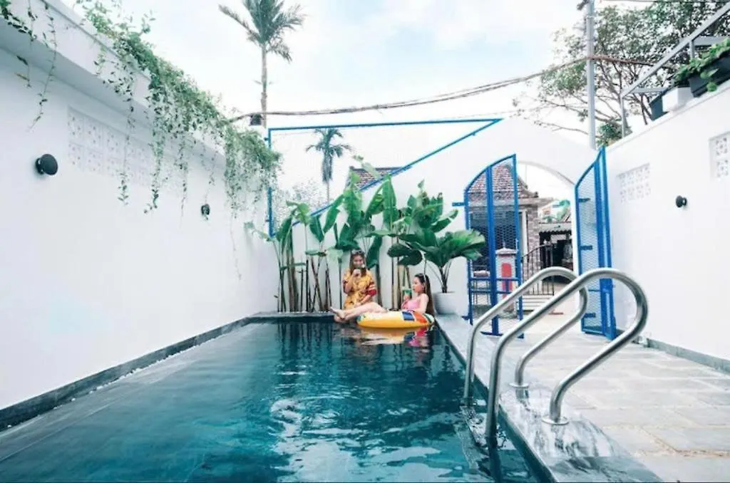 Hoi An Lazy Bear Hostel Vietnam