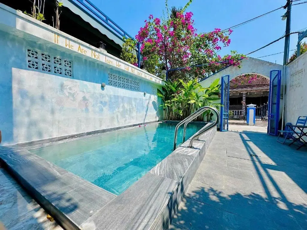 Hoi An Lazy Bear Hostel Vietnam