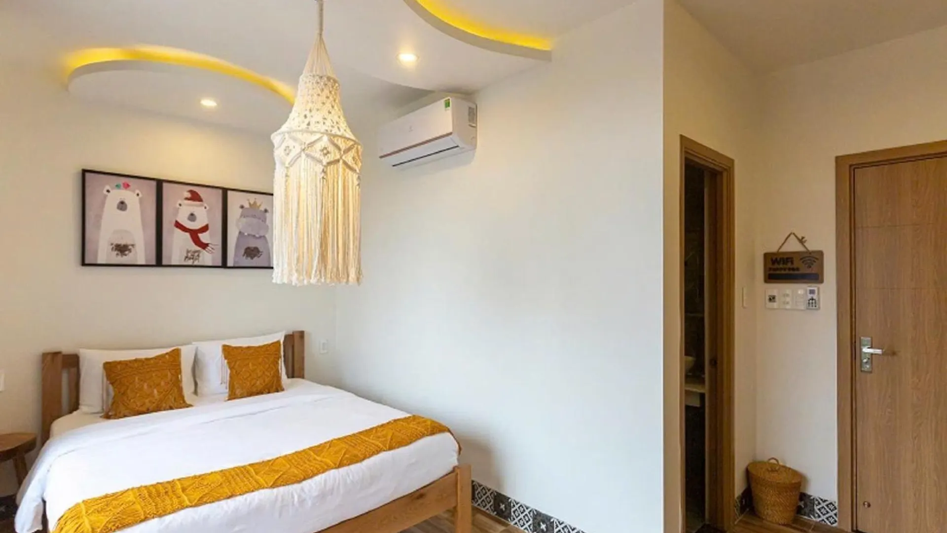 Hostel Lazy Bear Villa By The Little Hoi An Vietnam
